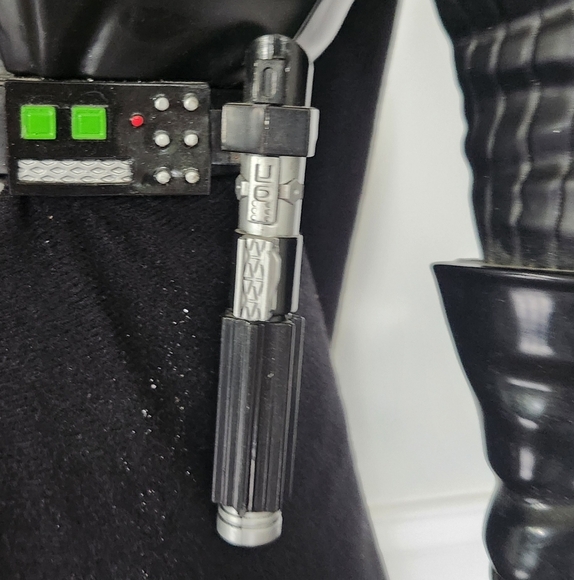 ⚔️ Star Wars Darth Vader Action Figure – 31” Tall Display Piece • Classic Design - Picture 4 of 11